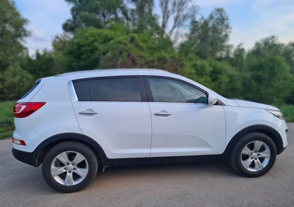 Kia Sportage cena 37700 przebieg: 260000, rok produkcji 2012 z Kraków małe 172